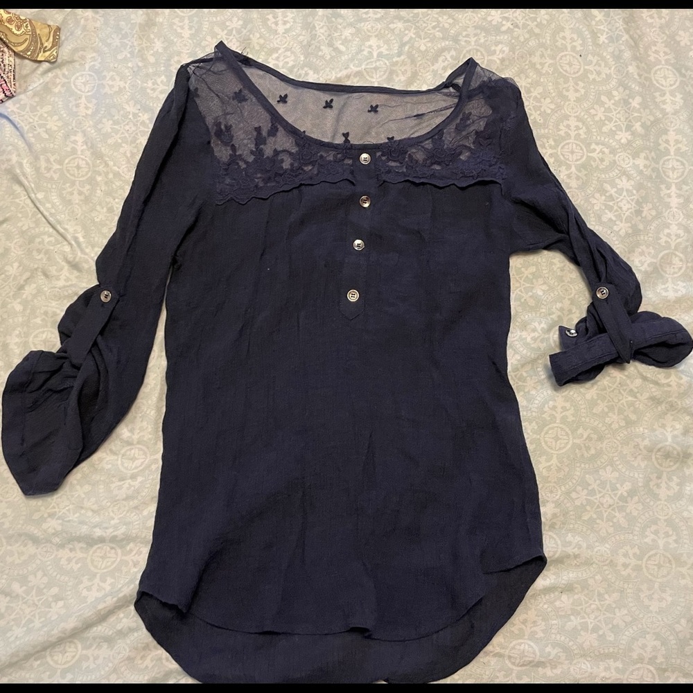 Navy blue quarter length sleeve